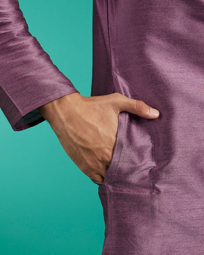 Diwas Men Lilac Shadow Plain Kurta with Embroidered Neckline
