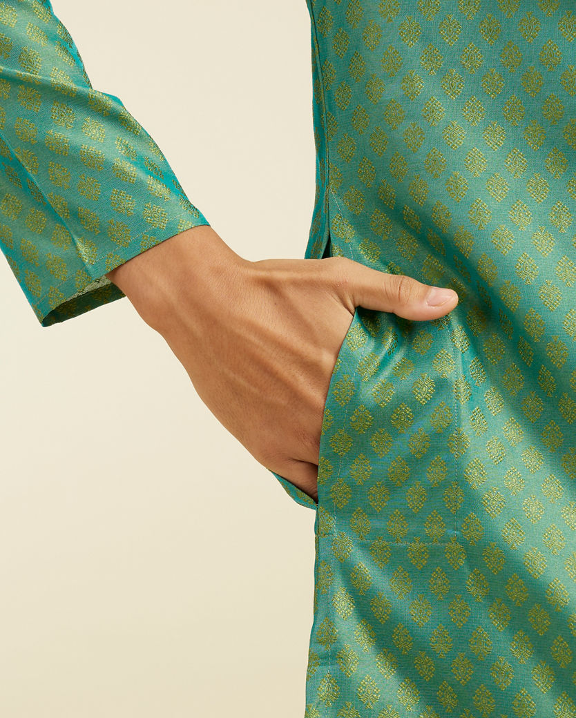 alt message - Diwas Men Soft Green Buta Patterned Kurta image number 3