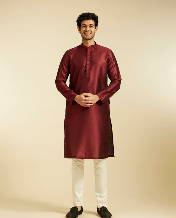 Diwas Men Maroon Red Grid Patterned Kurta