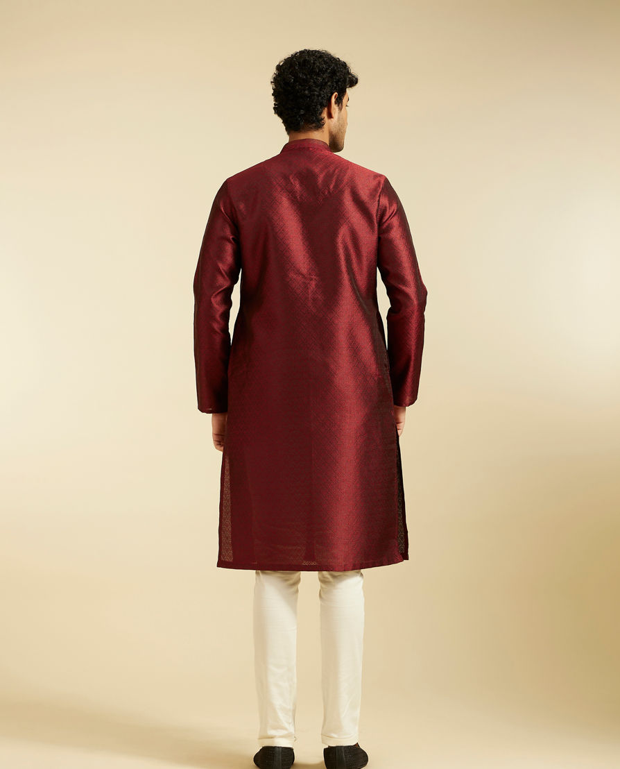 Diwas Men Maroon Red Grid Patterned Kurta