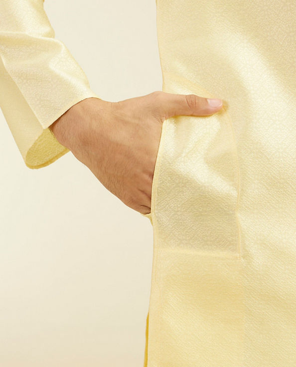 alt message - Diwas Men Lemon Yellow Grid Patterned Kurta image number 3