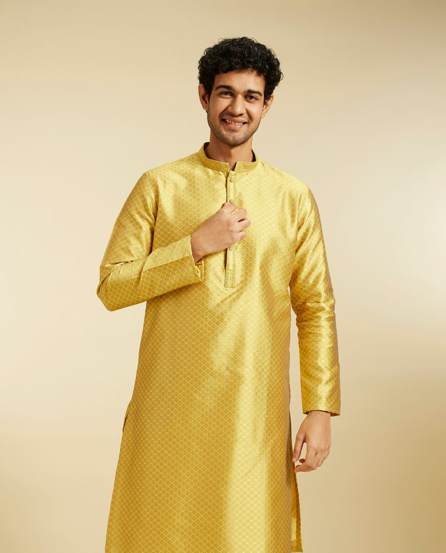 Diwas Men Mehndi Green Self Striped & Jaal Patterned Kurta