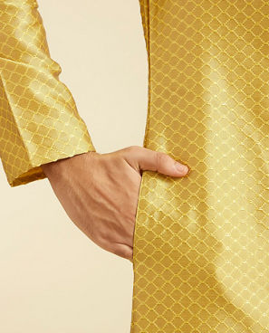 Diwas Men Mehndi Green Self Striped & Jaal Patterned Kurta