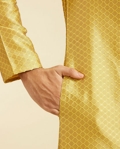 Diwas Men Mehndi Green Self Striped & Jaal Patterned Kurta