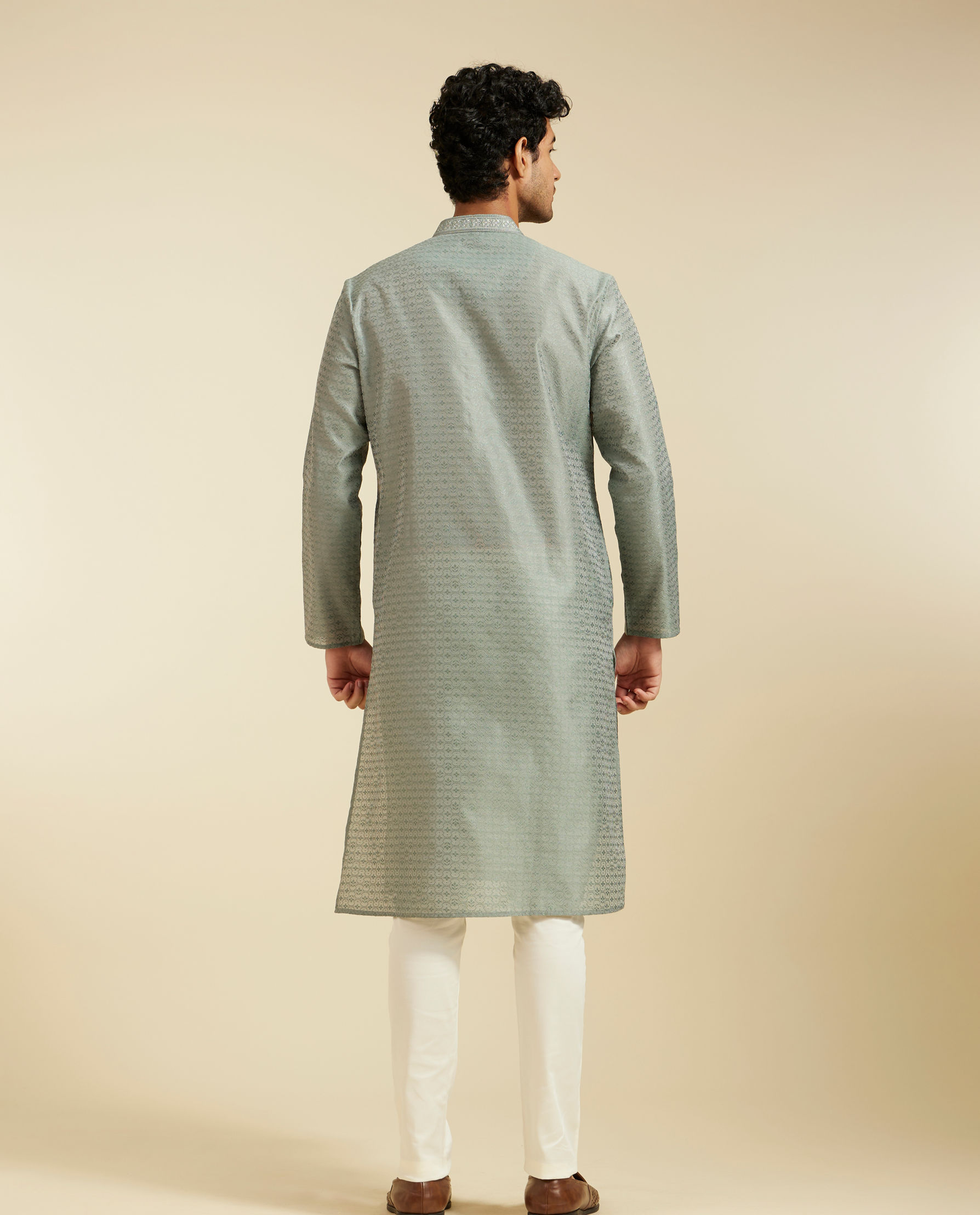 alt message - Diwas Men Pista Green Buta Jaal Patterned Kurta image number 4