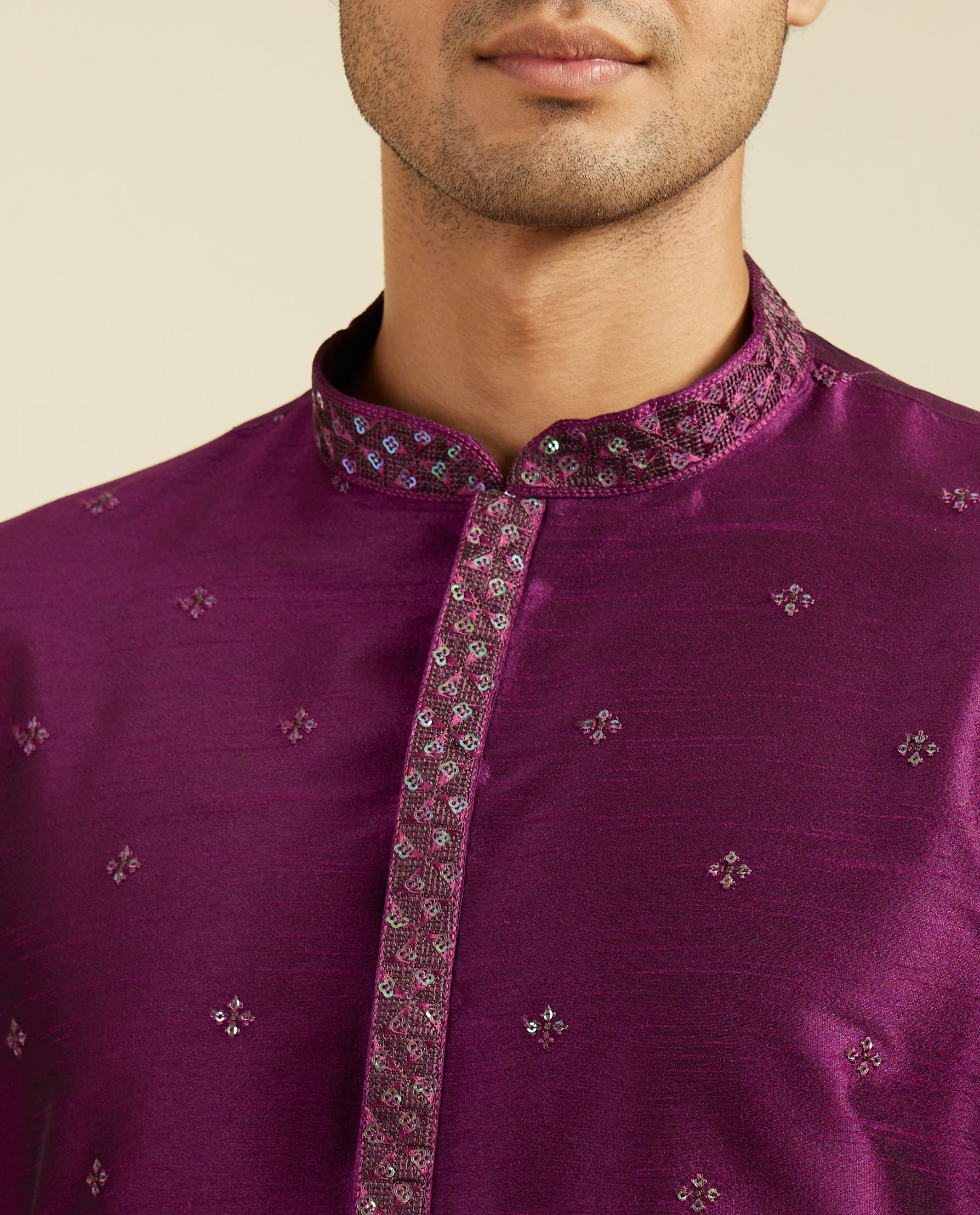 alt message - Diwas Men Royal Purple Sequin Embellished Kurta image number 1