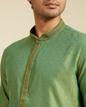 Diwas Men Forest Green Grid Patterned Kurta with Embroidered Neckline