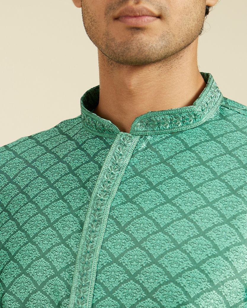 alt message - Diwas Men Soft Green Jaal Patterned Kurta image number 1