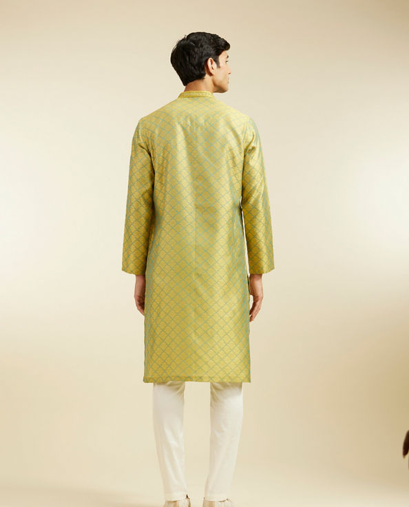 alt message - Diwas Men Mehndi Green Jaal Patterned Kurta image number 4