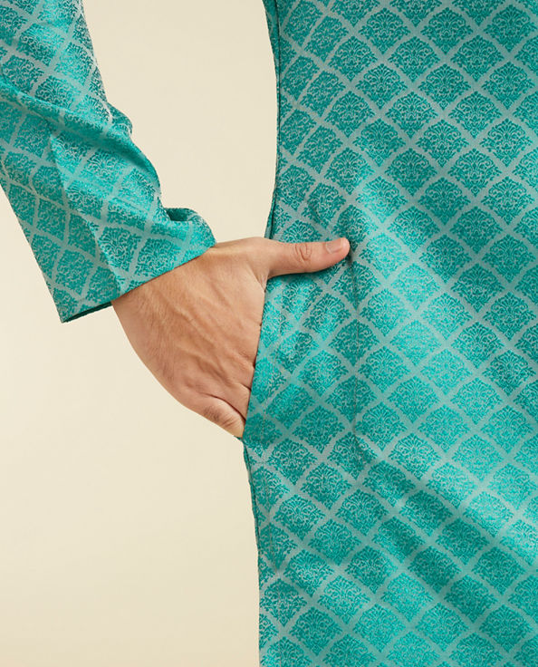 alt message - Diwas Men Turquoise Blue Jaal Patterned Kurta image number 3