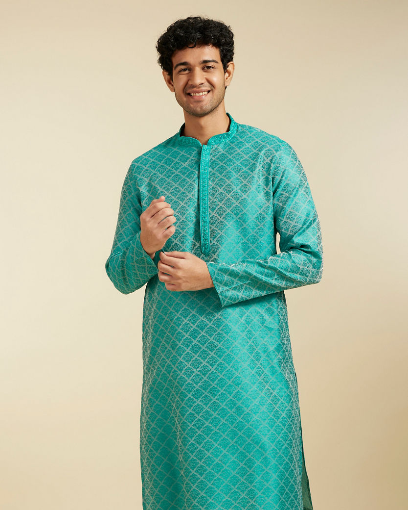 alt message - Diwas Men Turquoise Blue Jaal Patterned Kurta image number 0