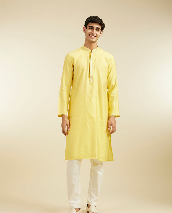 alt message - Diwas Men Sunshine Yellow Honeycomb Patterned Kurta image number 2