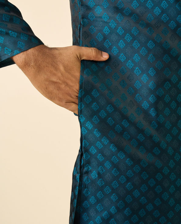 Diwas Men Teal Blue Radiance Kurta