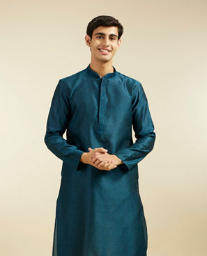 Diwas Men Teal Blue Grid Patterned Kurta with Embroidered Neckline
