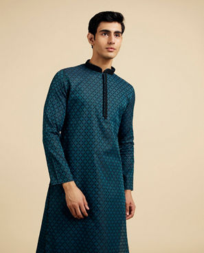 Diwas Men Teal Green Grid Patterned Kurta