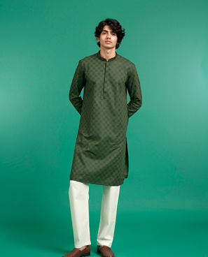 Diwas Men Emerald Green Cotton Kurta