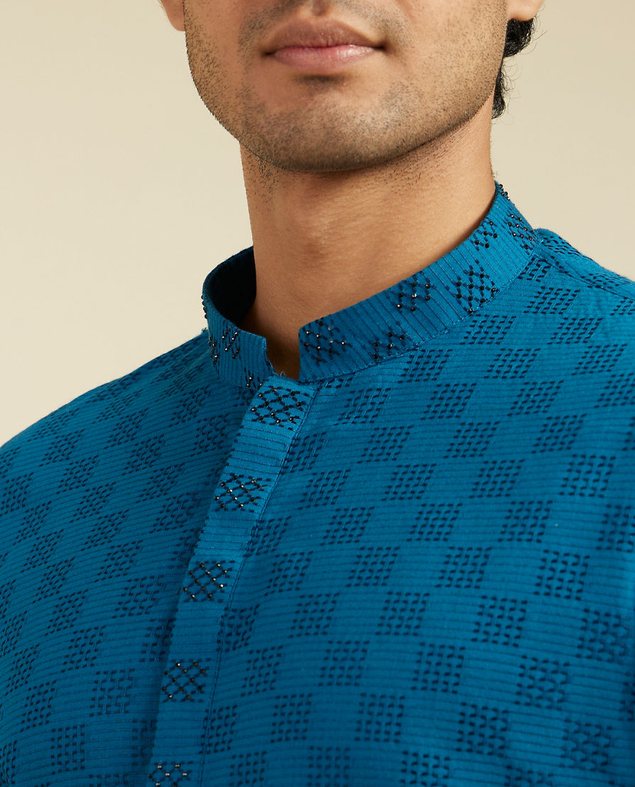 Diwas Men Teal Blue Grid Patterned Kurta with Embroidered Placket