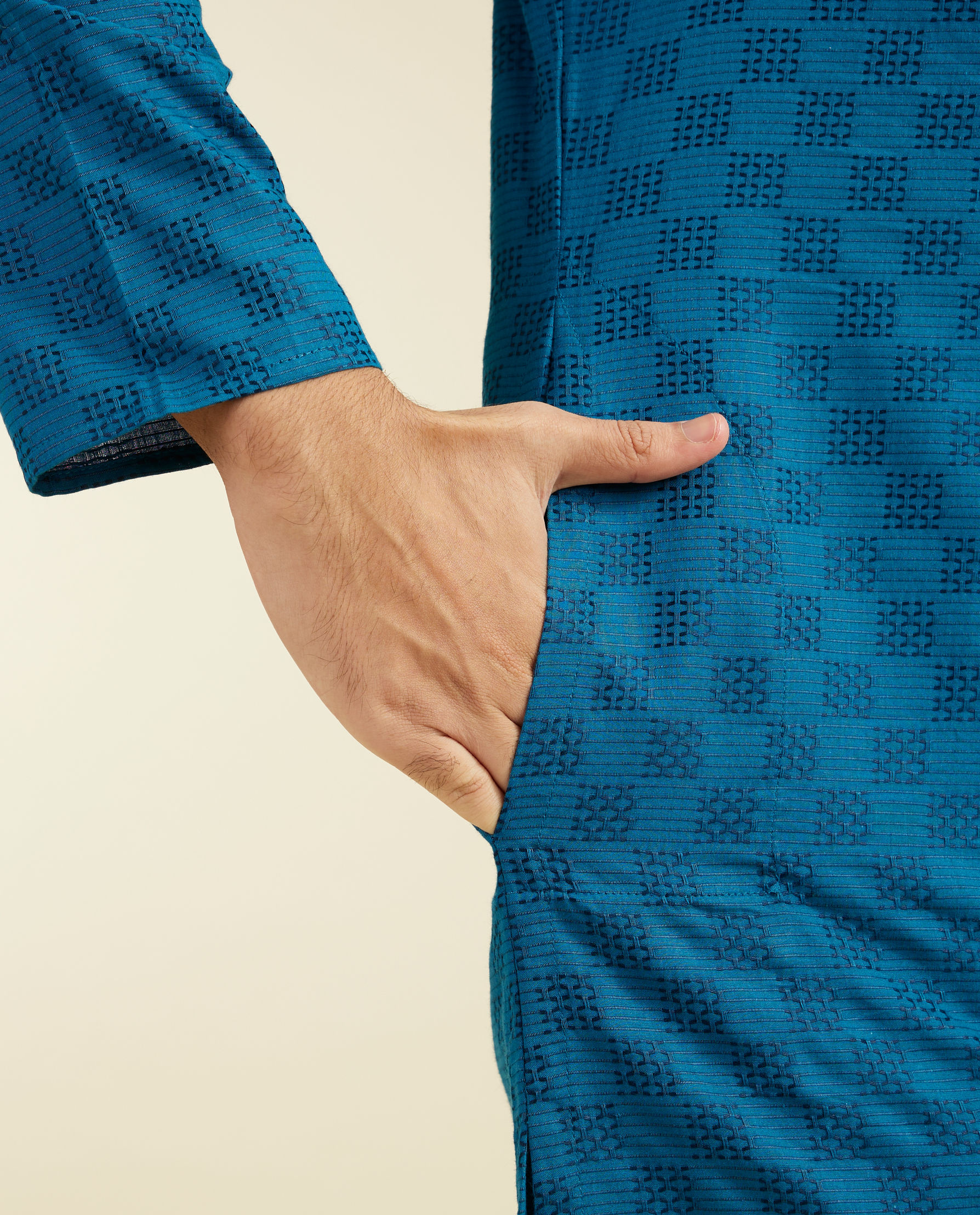 alt message - Diwas Men Teal Blue Grid Kurta with Embroidered Placket image number 3