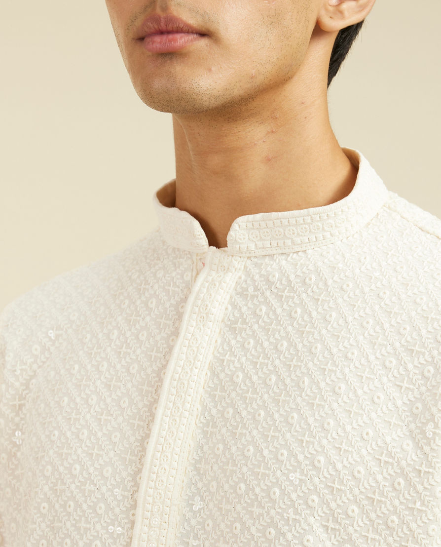 Diwas Men Cream White Chikankari Kurta with Sequin