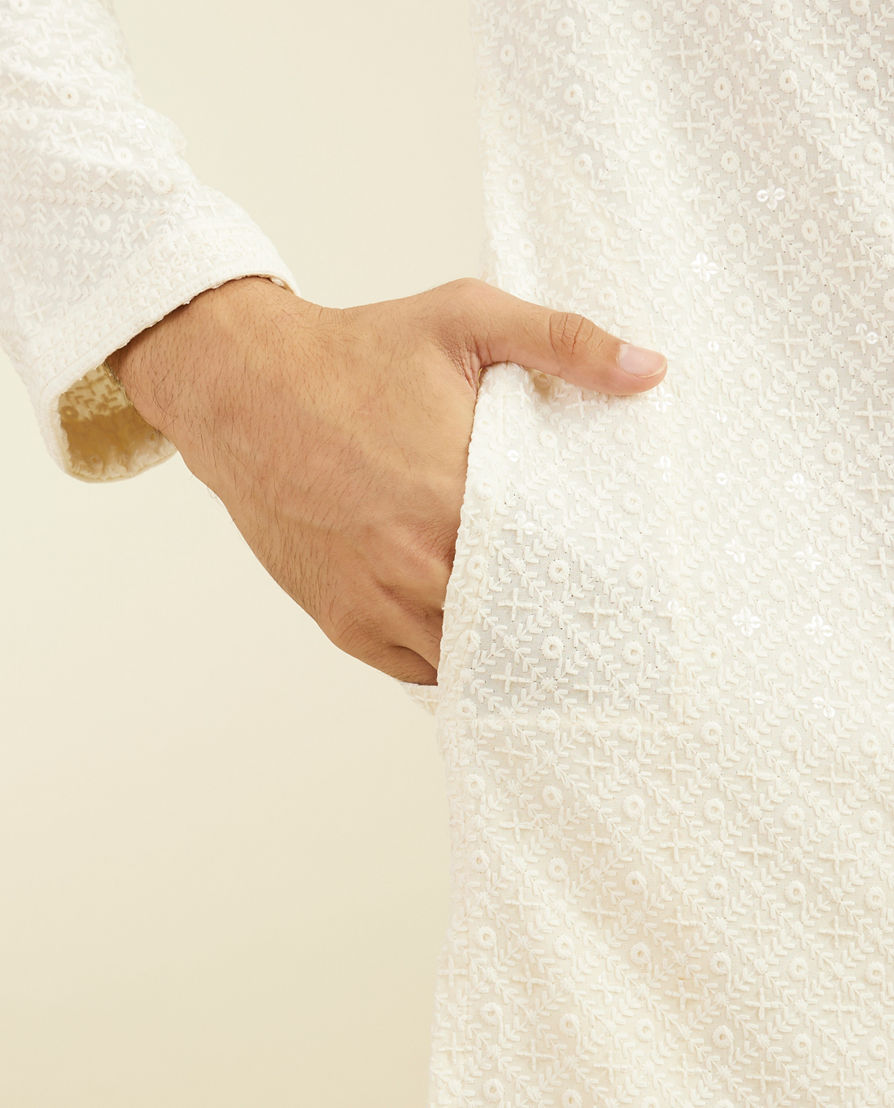 Diwas Men Cream White Chikankari Kurta with Sequin