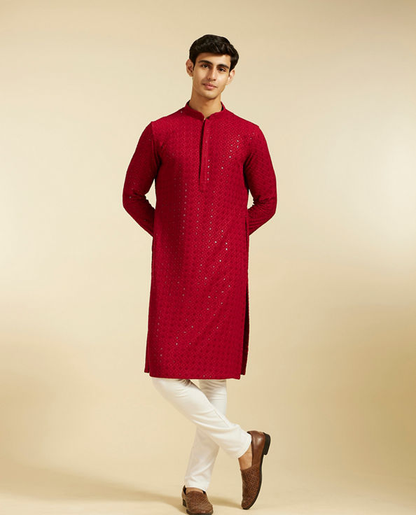 alt message - Diwas Men Maroon Red Chikankari Kurta with Sequin image number 2