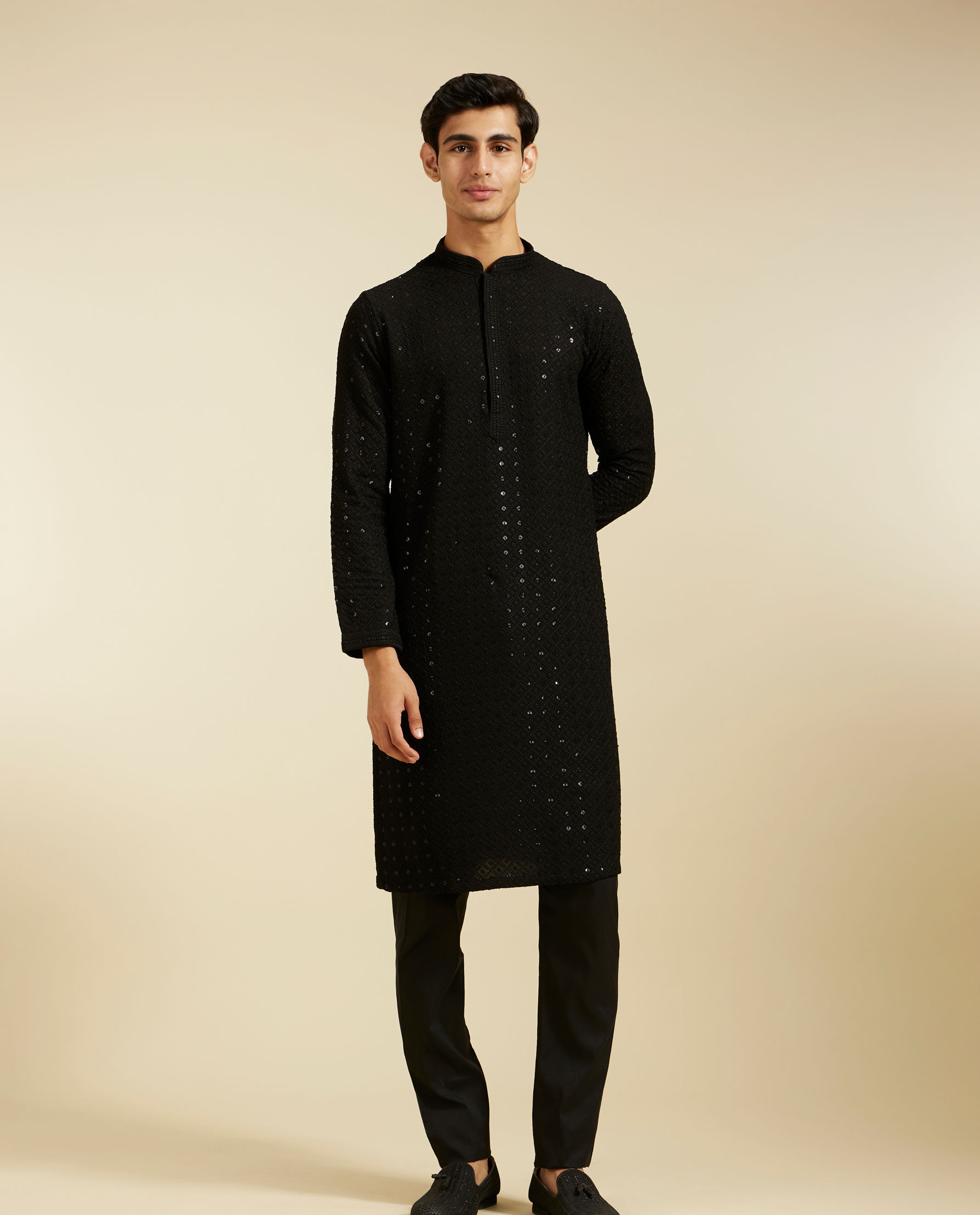 alt message - Diwas Men Midnight Black Chikankari Kurta with Sequin image number 2