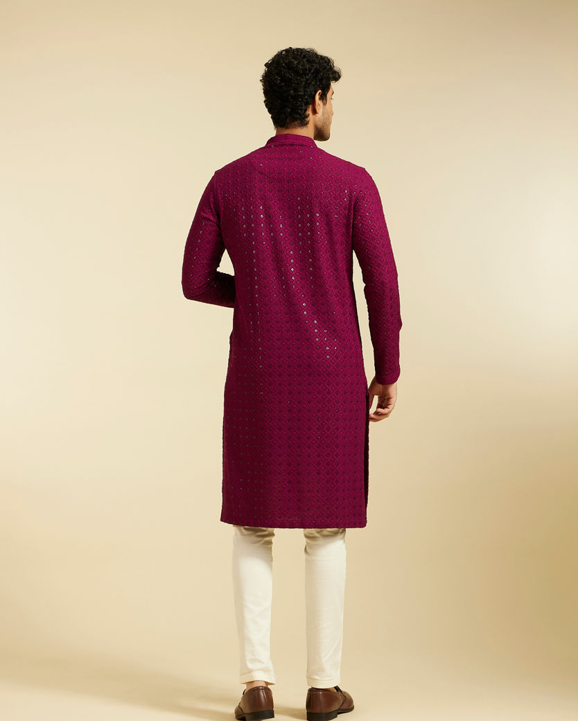 alt message - Diwas Men Wine Red Chikankari Kurta with Sequin image number 4