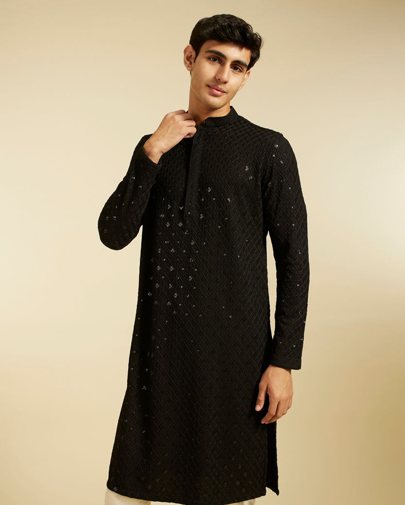 alt message - Diwas Men Midnight Black Chikankari Kurta With Sequins image number 0