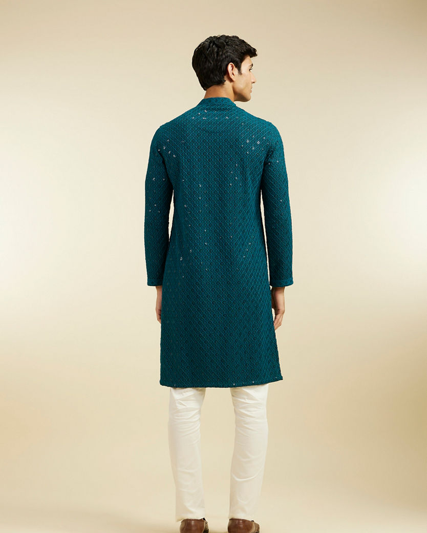 alt message - Diwas Men Teal Green Chikankari Kurta With Sequins image number 4