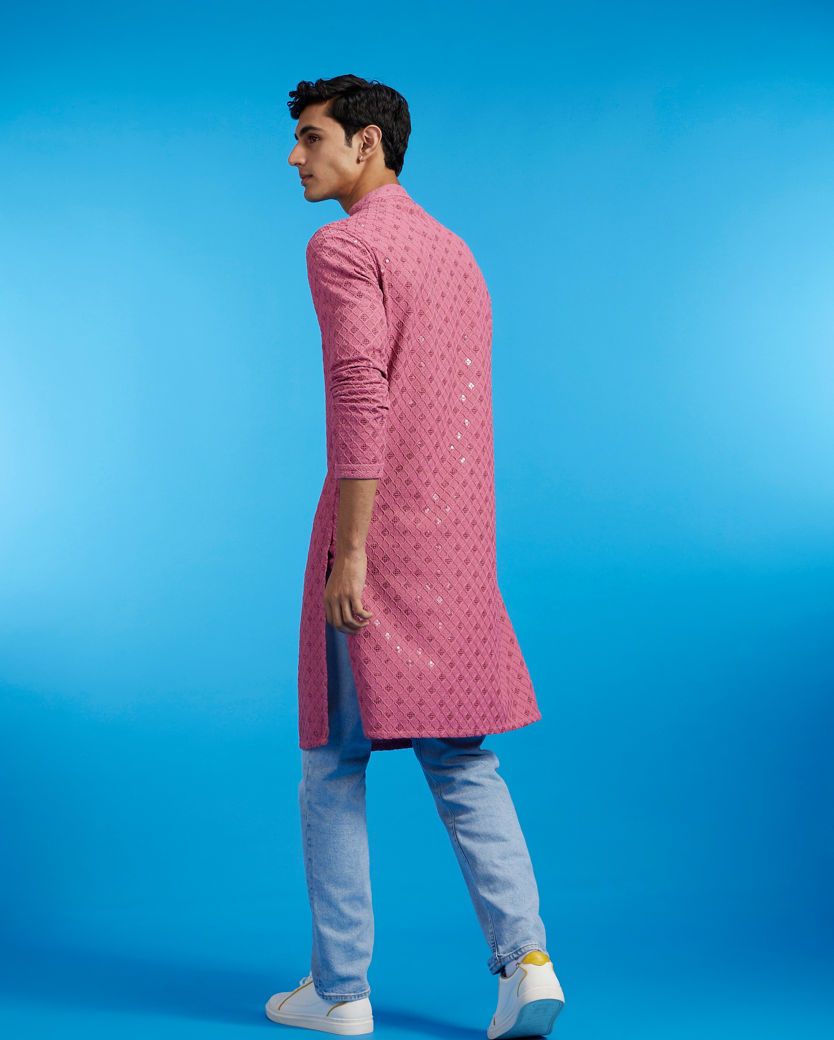 alt message - Diwas Men Dusty Pink Chikankari Kurta With Sequins image number 4