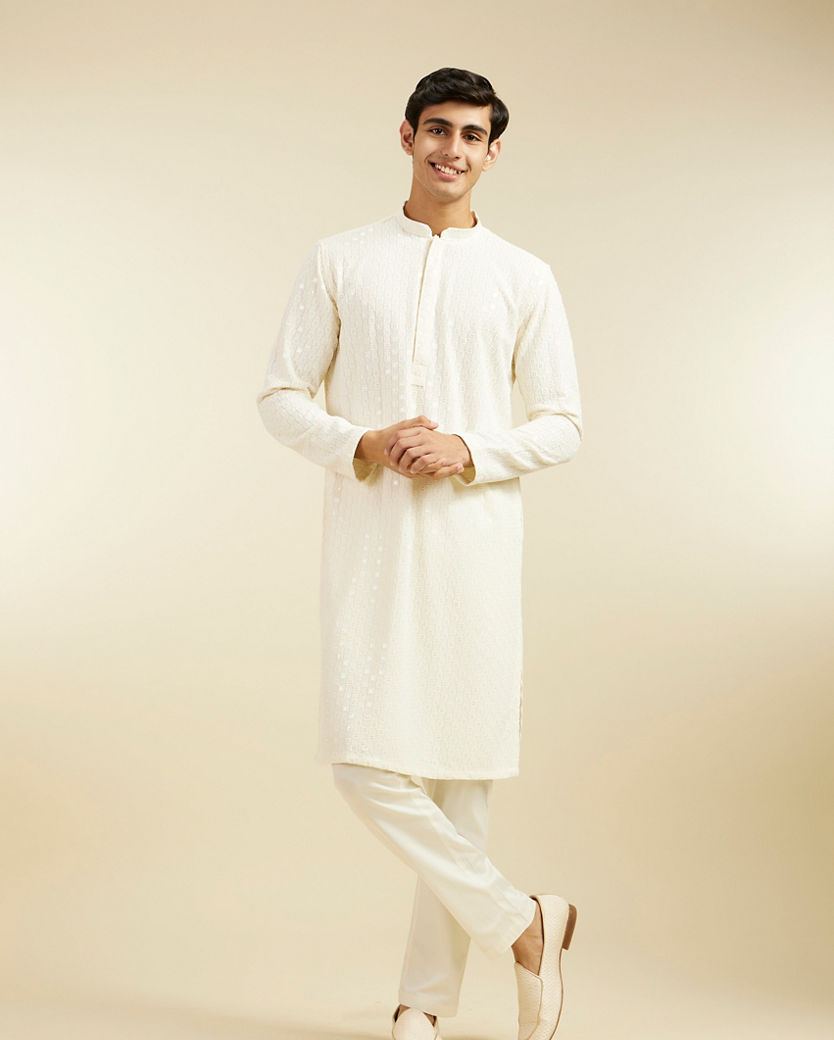 alt message - Diwas Men Ivory Cream Chikankari Sequinned Kurta image number 2