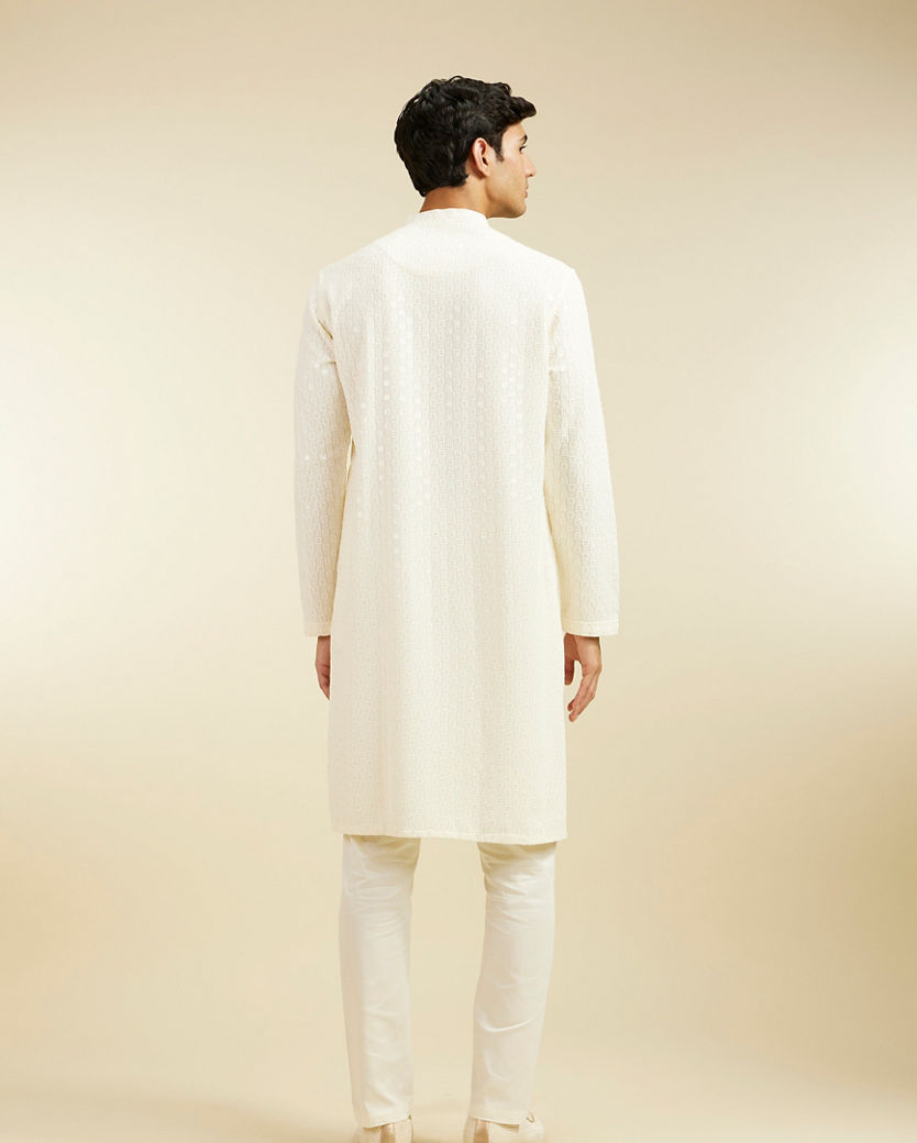 alt message - Diwas Men Ivory Cream Chikankari Sequinned Kurta image number 4