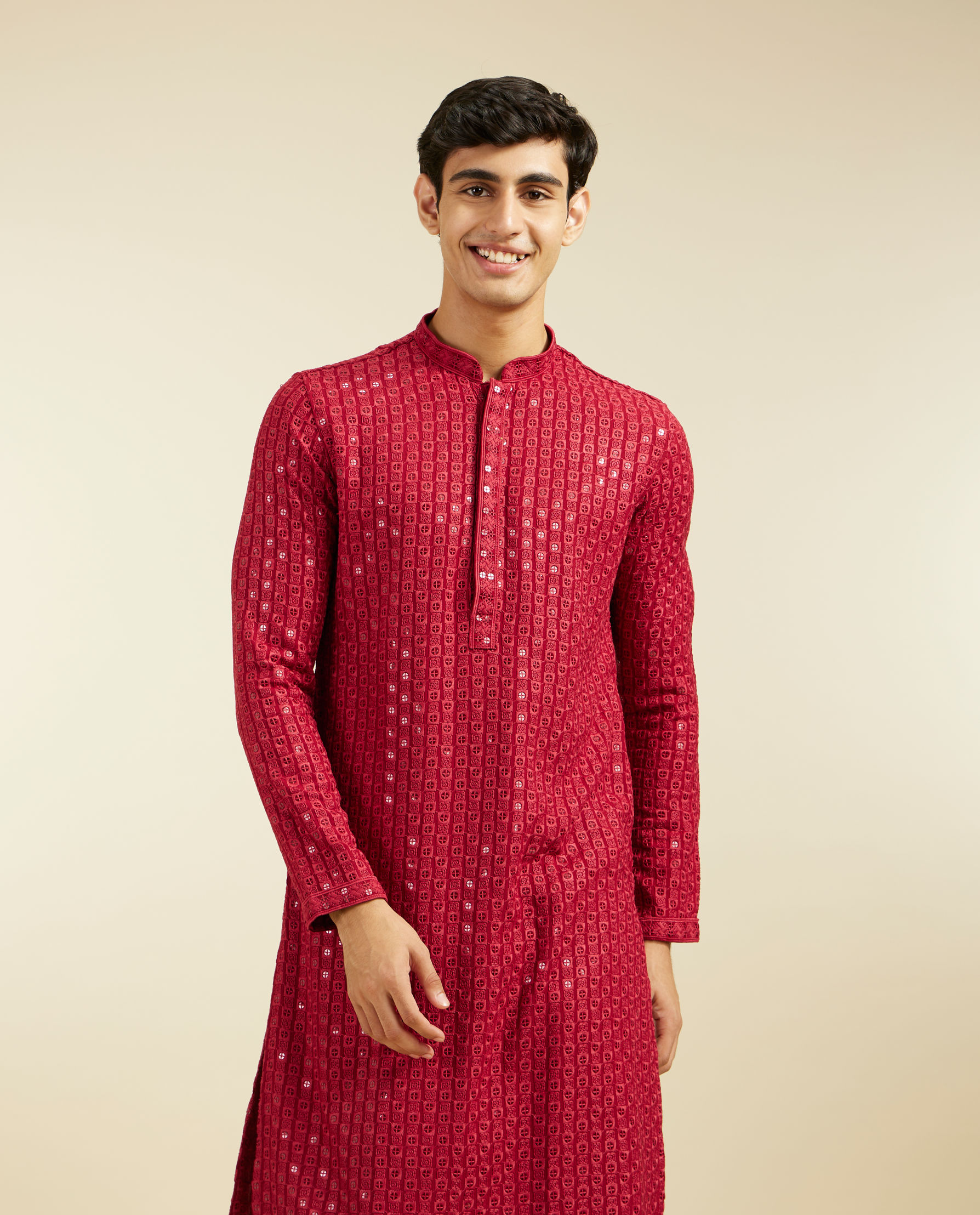 alt message - Diwas Men Maroon Red Chikankari Sequinned Kurta image number 0