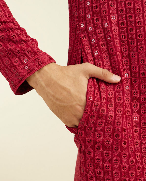 alt message - Diwas Men Maroon Red Chikankari Sequinned Kurta image number 3