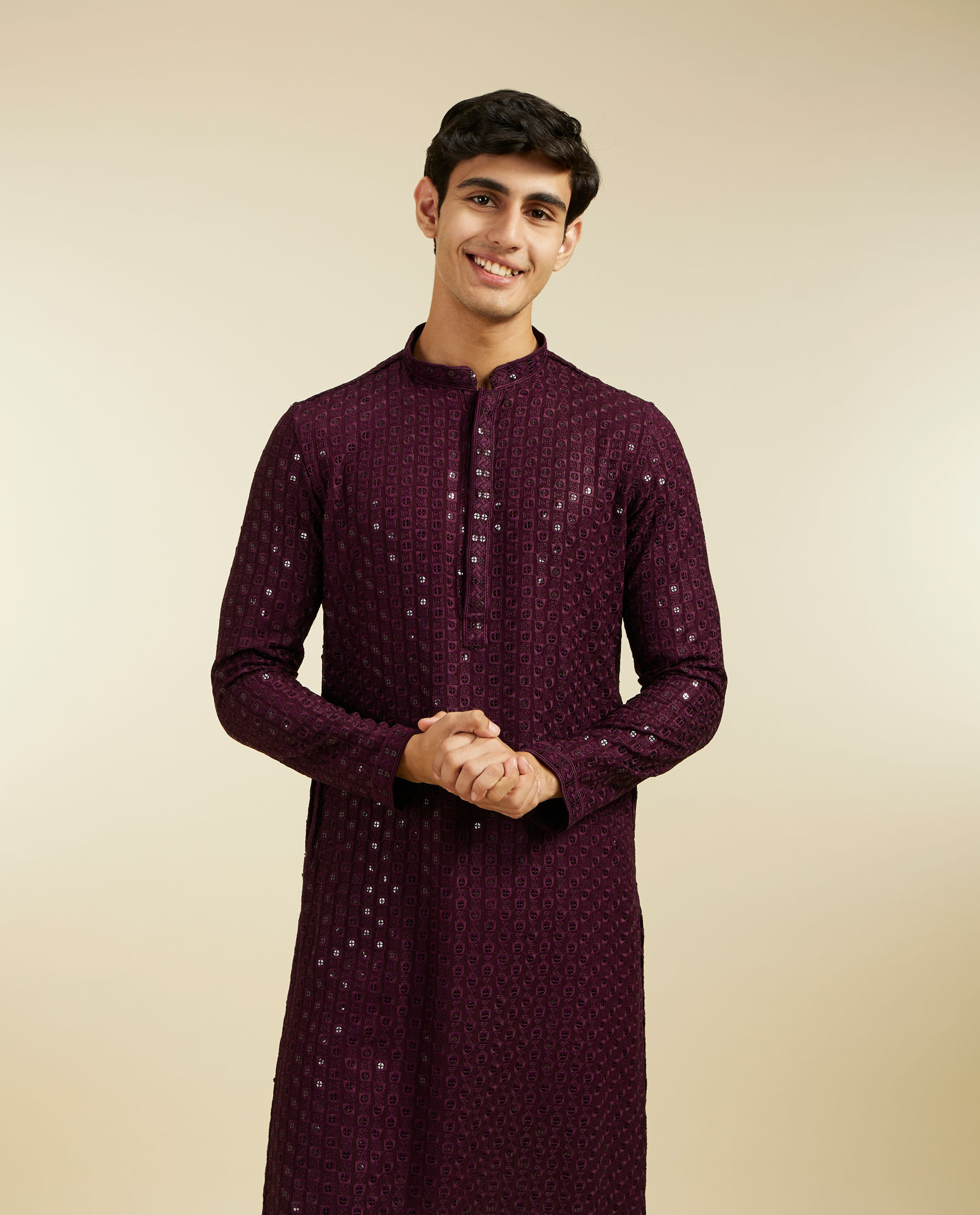 alt message - Diwas Men Royal Purple Chikankari Sequinned Kurta image number 0