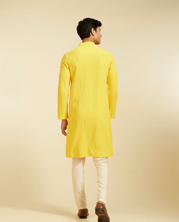 alt message - Diwas Men Sunshine Yellow Chikankari Sequinned Kurta image number 4