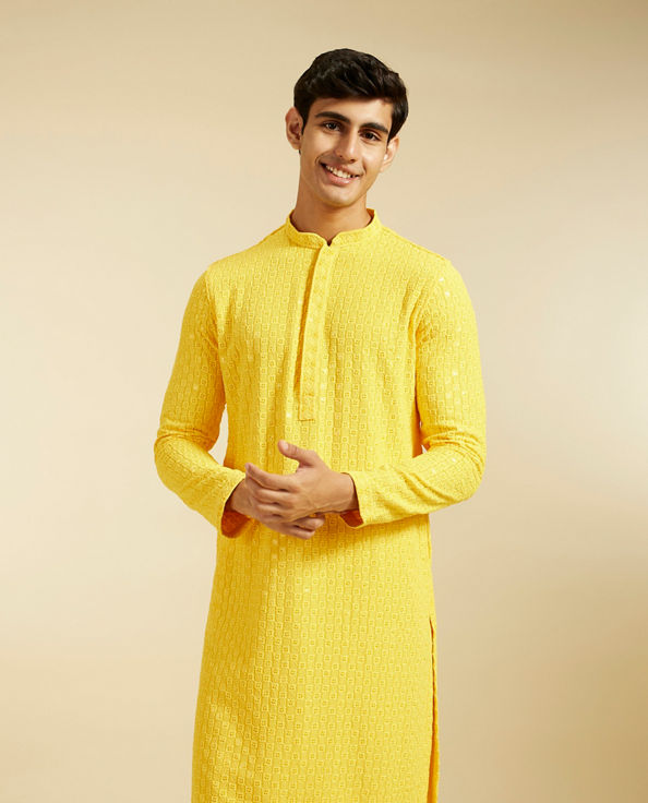 alt message - Diwas Men Sunshine Yellow Chikankari Sequinned Kurta image number 0