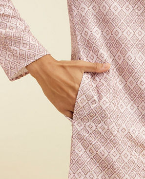 Diwas Men Baby Pink Grid Printed Kurta