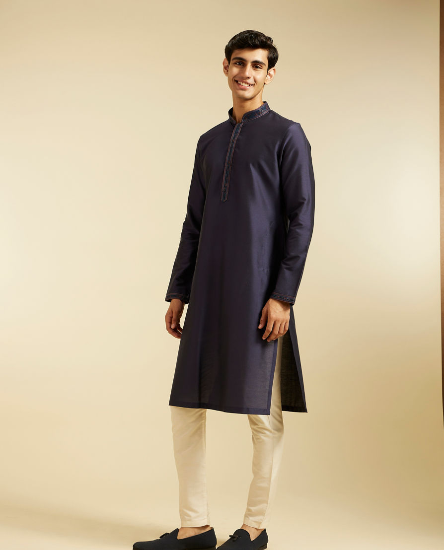 Diwas Men Navy Blue Plain Kurta with Embroidered Placket