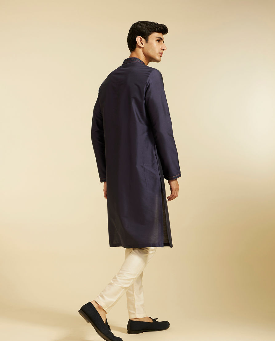 Diwas Men Navy Blue Plain Kurta with Embroidered Placket