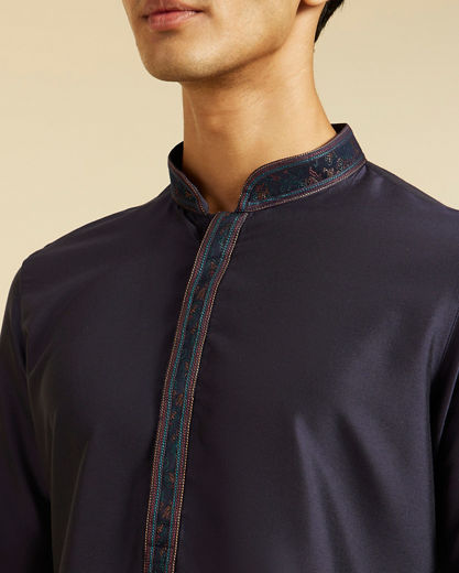 Diwas Men Navy Blue Plain Kurta with Embroidered Placket