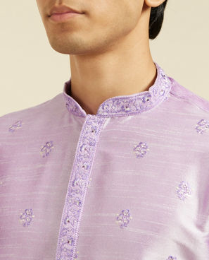 Diwas Men Soft Lilac Buta Embroidered Kurta