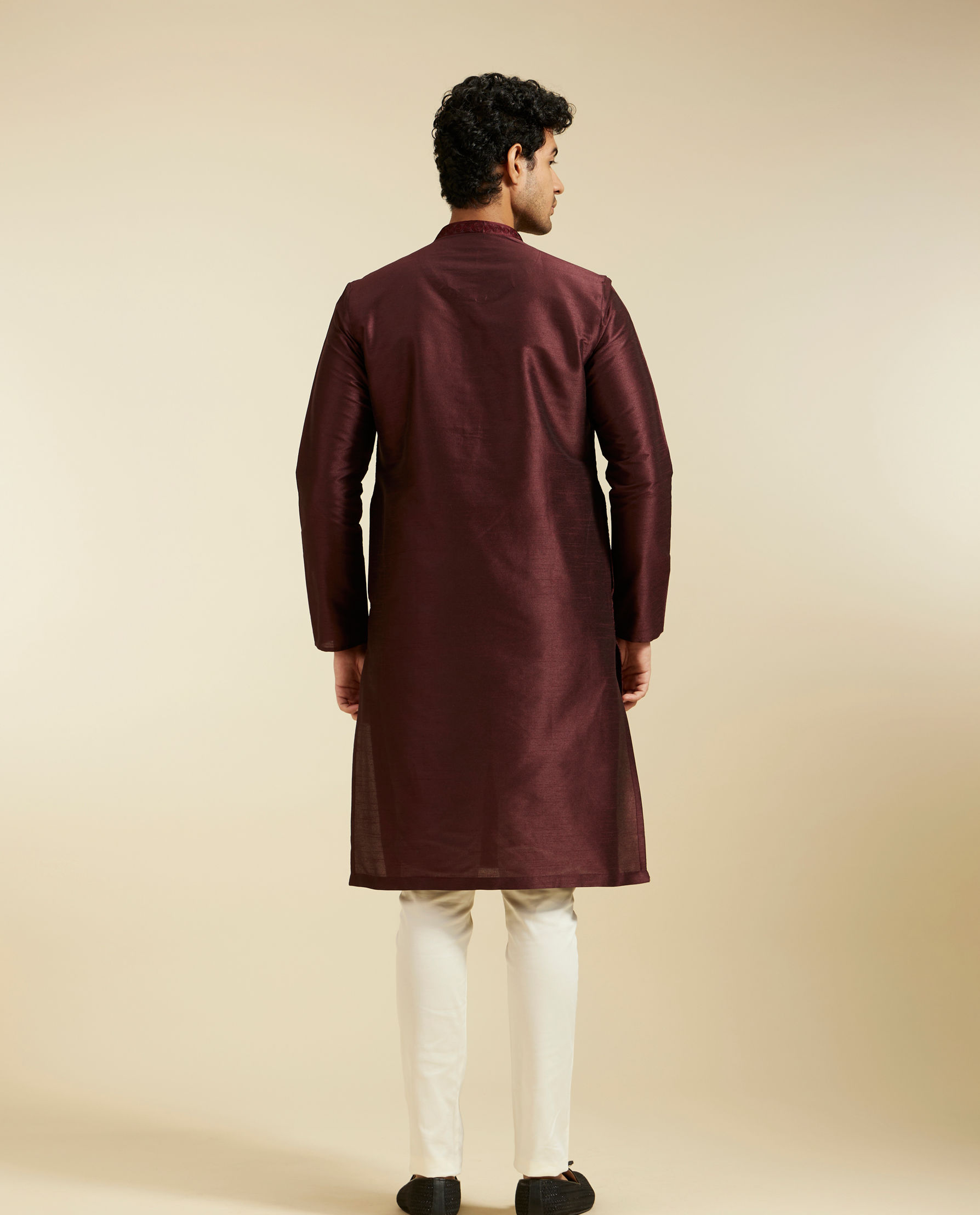 Diwas Men Wine Red Self Textured Kurta