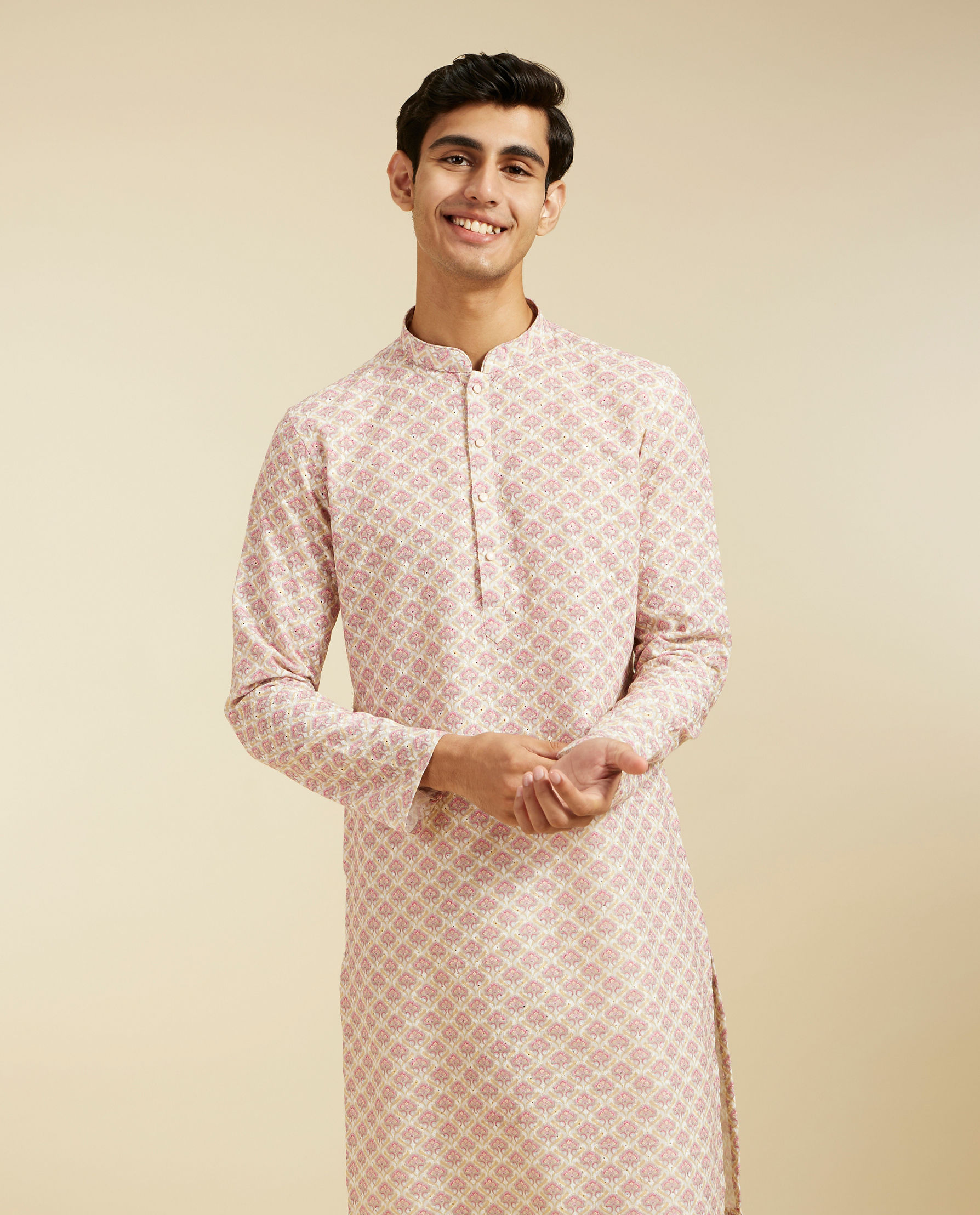 alt message - Diwas Men Bubblegum Pink Chikankari Printed Kurta image number 0