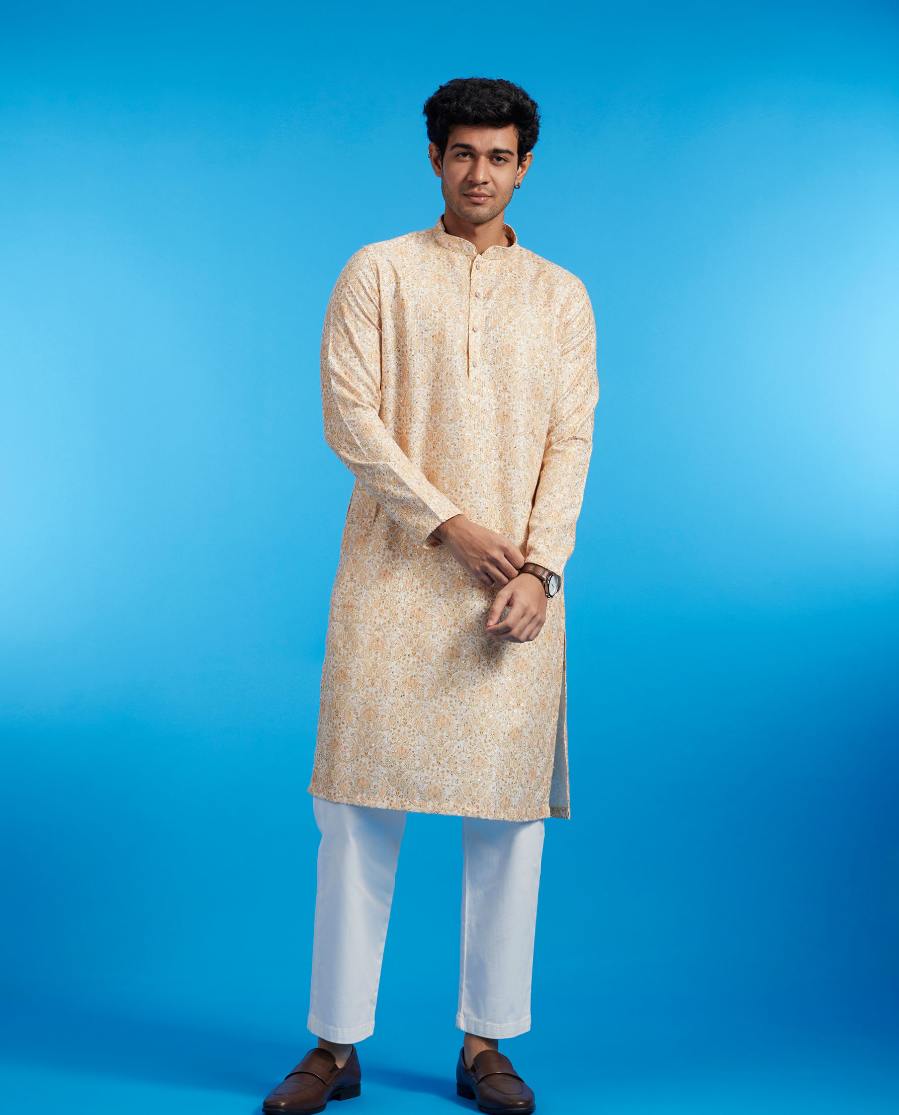 Diwas Men Primrose Yellow Paisley Patterned Kurta with Rhinestones