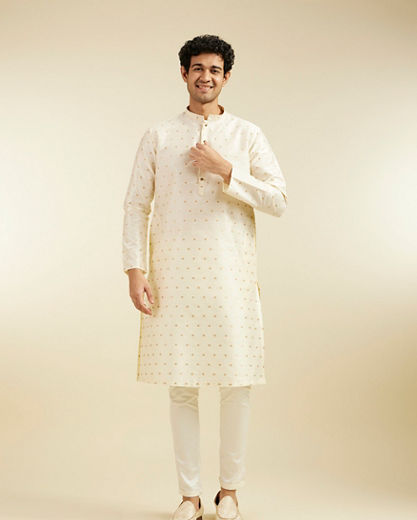 Diwas Men Cream White Kurta with Dotted Boond Pattern