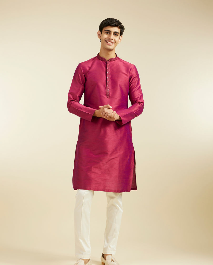Diwas Men Rani Pink Plain Kurta With Sequinned Neckline