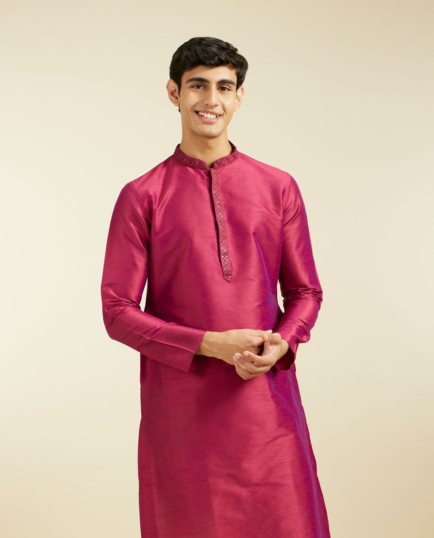 Diwas Men Rani Pink Plain Kurta With Sequinned Neckline
