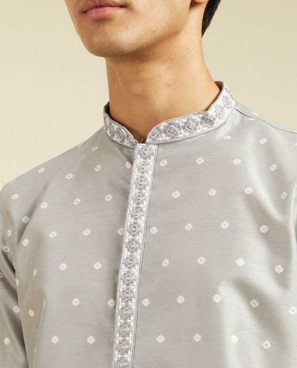 alt message - Diwas Men Smoke Grey Bandhani Inspired Pattern Kurta image number 1