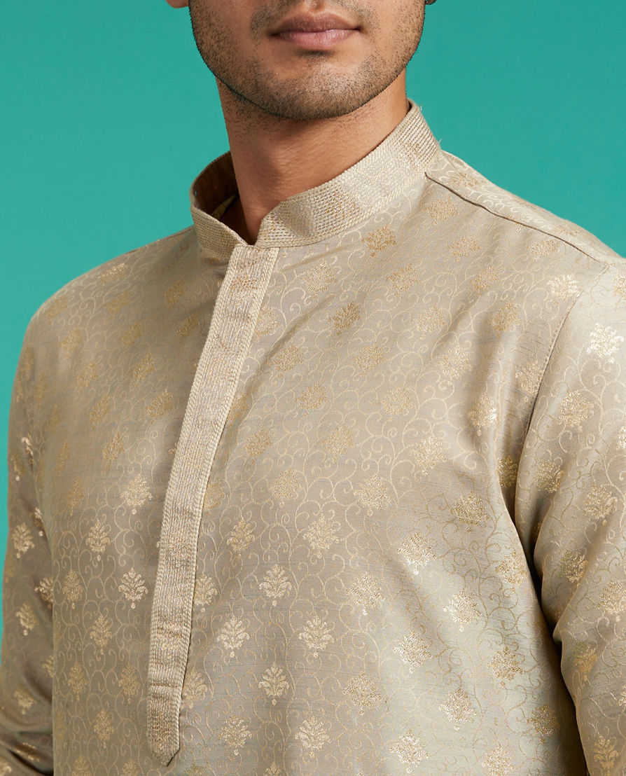 Diwas Men Pista Green Self Patterned Kurta with Fern Motifs